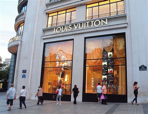 louis vuitton bags in paris cheaper|louis vuitton paris store website.